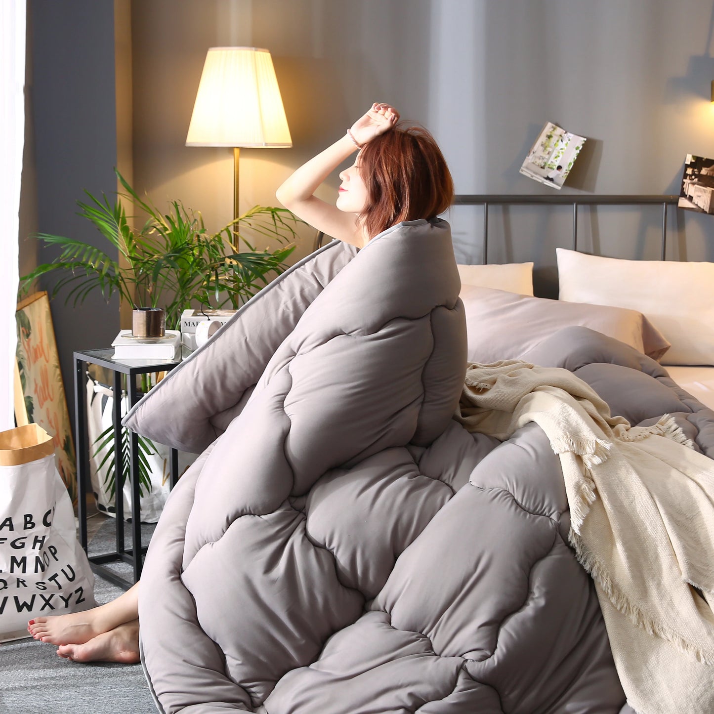 Couette matelassée grise style hôtel – 220 × 240 cm