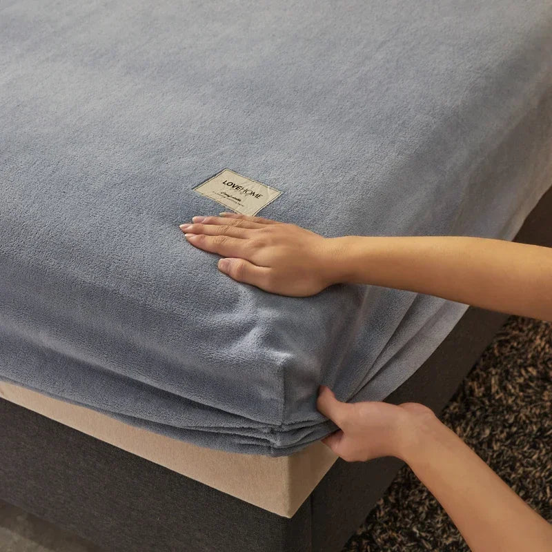 Drap-housse en velours doux et épais – lit chaud & cocooning